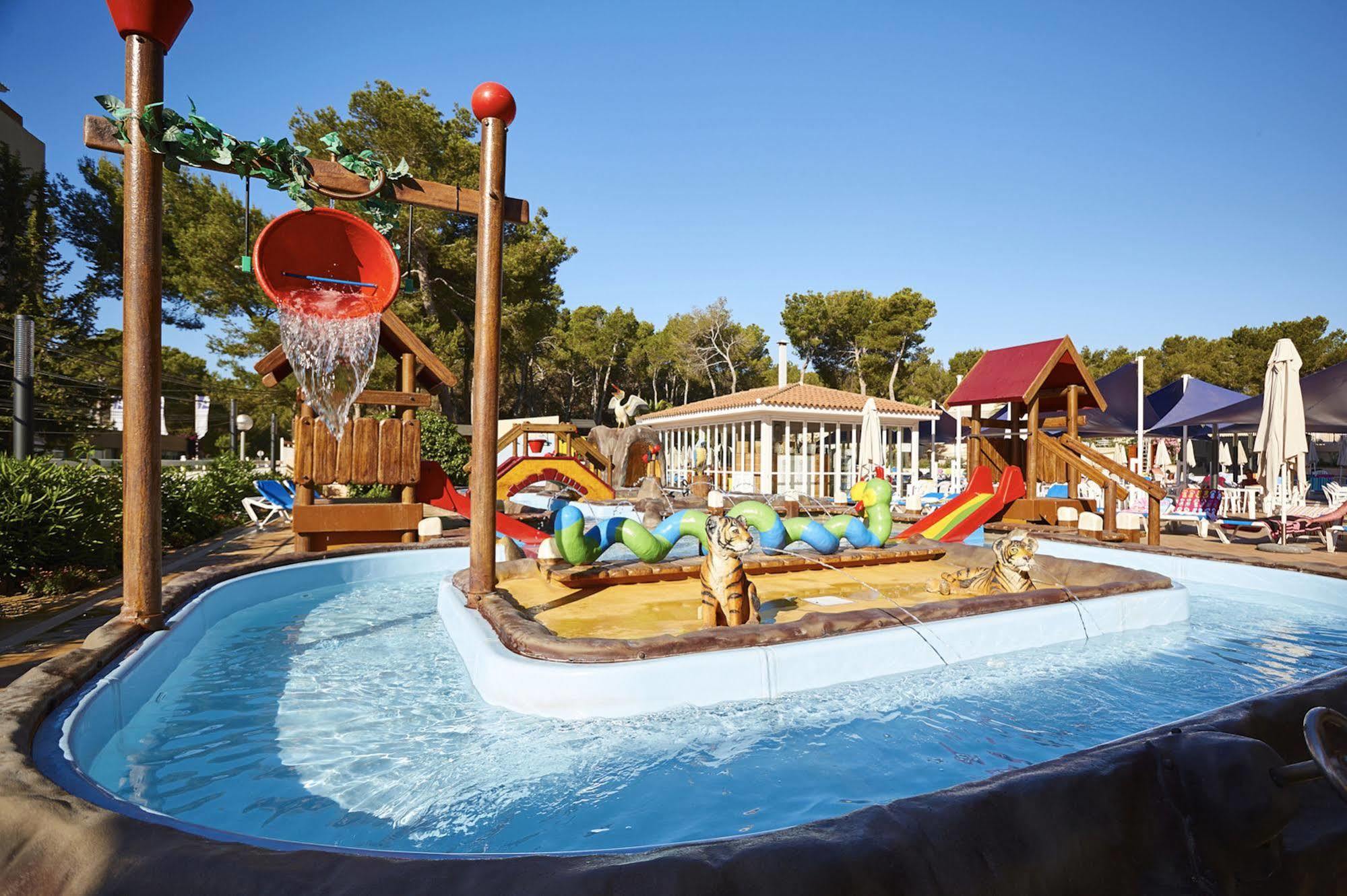 Invisa Ereso All Inclusive Es Cana 외부 사진
